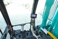 Kobelco SK180LC-10, Gravemaskine