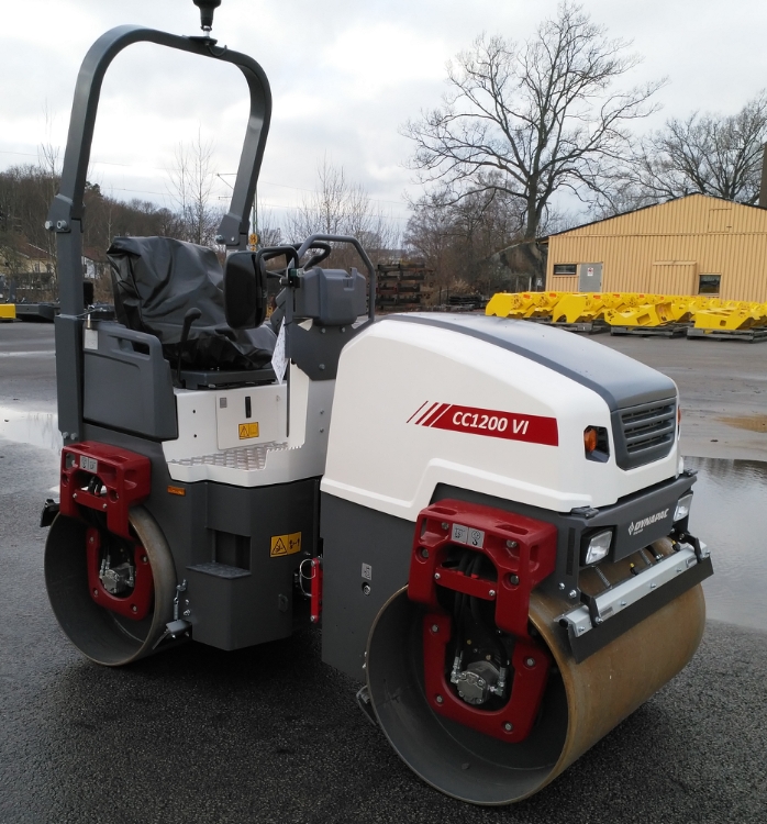 Dynapac CC1200 VI, Glatvalset Tandemtromler