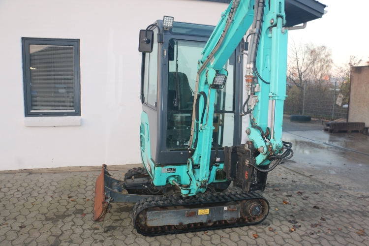 Kobelco SK18, Brugt minigraver