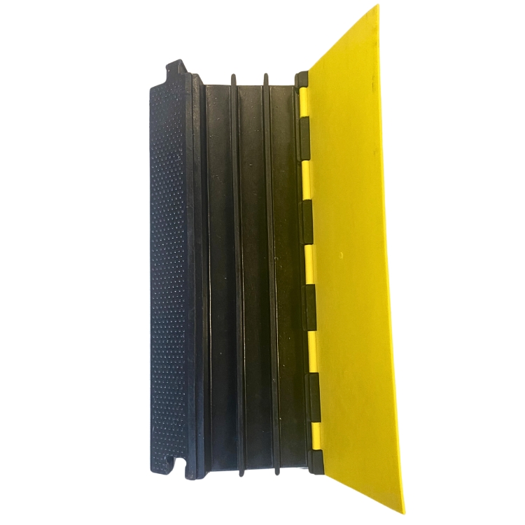 Overkørselsrampe med 3 kanaler - Plads til 2" rør