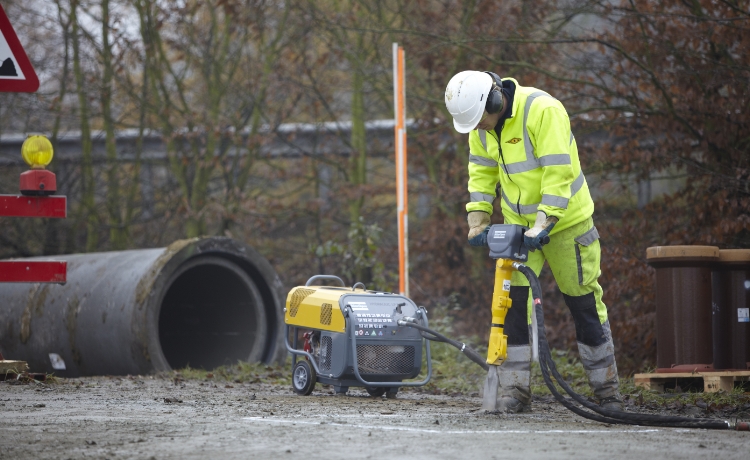 Atlas Copco LH230E, nakke 28x160, håndholdt hydraulikhammer